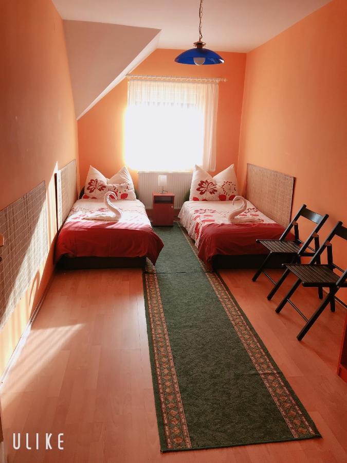 Hotel Zsuzsi Vendeghaz Zalaegerszeg Zewnętrze zdjęcie